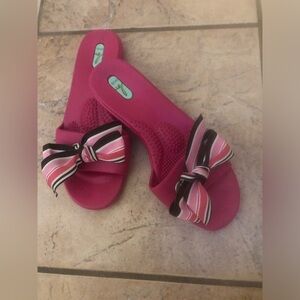 b.okal Pink Bow Slide Pool/Beach Sandals